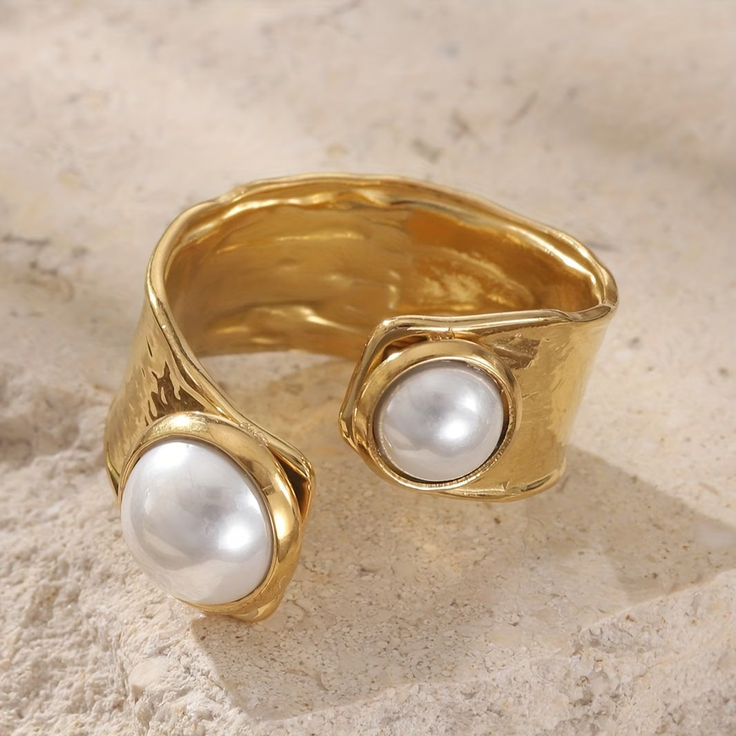Pearl Embrace Ring